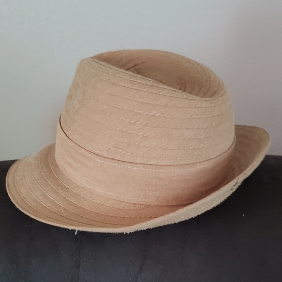Tan Wide-Brimmed Straw Hat with Ribbon Detail - Picture 6 of 6